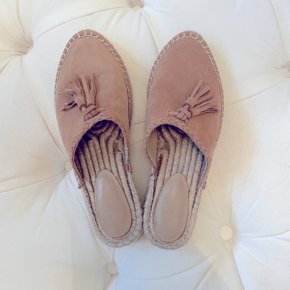 Joie beige slide with tassel NWOT size 6 1/2